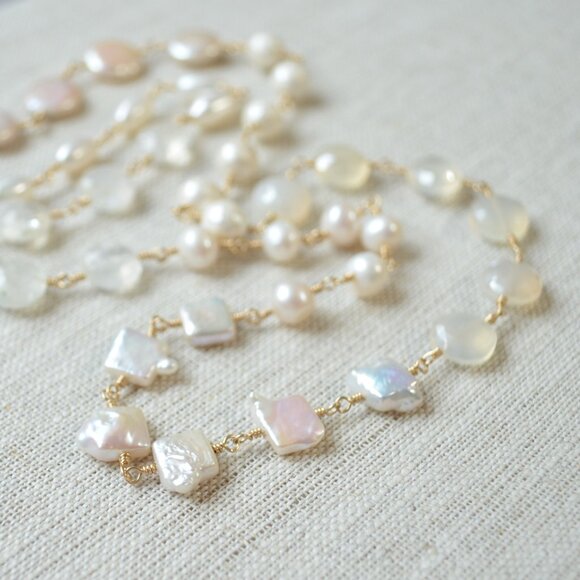 Long White Gemstone and Pearl Necklace in Gold - Picture 3 of 10